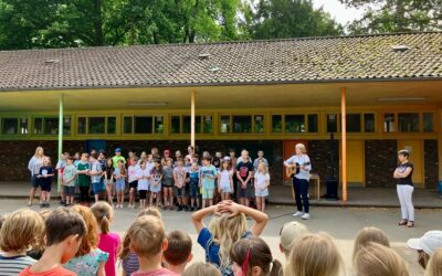 Schülerversammlung vor den Sommerferien